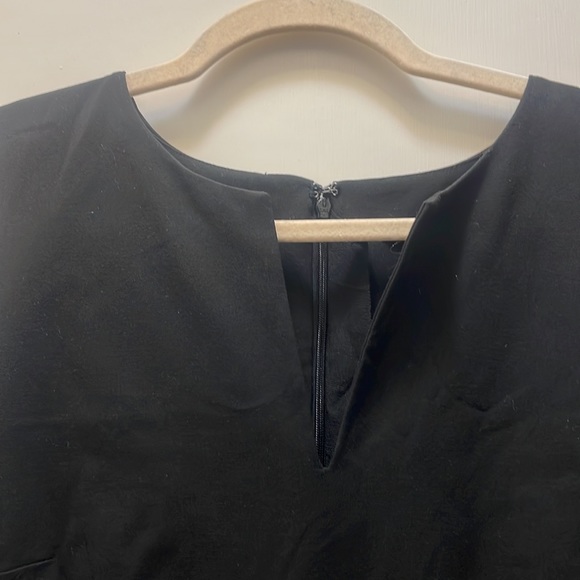 Ann Taylor Midi length work dress. Great under blazer or on its on - Picture 3 of 3